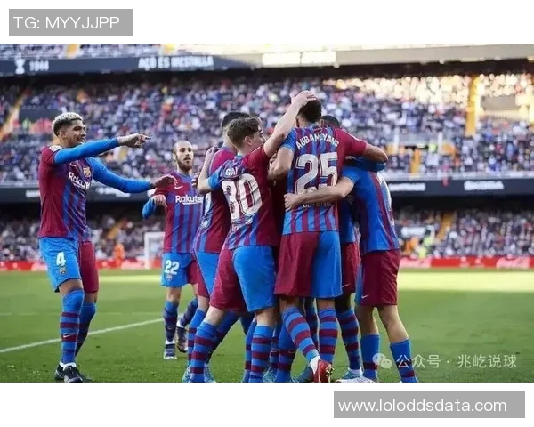 西甲激战巴萨大胜曼城六比二乌龙球成比赛转折点引发热议